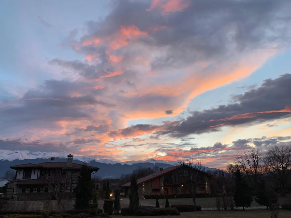 Ski & Spa Chalet Bansko Villa